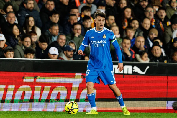 David Jimenez, LaLiga EA Sports maçında Valencia CF ve Real Madrid CF takımları arasında görüldü (Maciej Rogowski / Ball Raw Images)