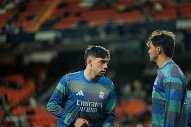 Federico Valverde, Valencia CF ve Real Madrid CF (Maciej Rogowski / Ball Raw Images) takımları arasında LaLiga EA Sports maçında görüldü.)