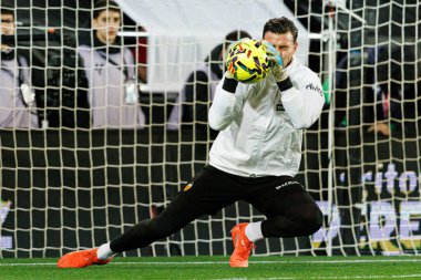 Stole Dimitrievski seen during LaLiga EA Sports game between teams of Valencia CF and Real Madrid CF (Maciej Rogowski/Ball Raw Images)