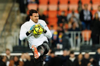 Stole Dimitrievski seen during LaLiga EA Sports game between teams of Valencia CF and Real Madrid CF (Maciej Rogowski/Ball Raw Images)