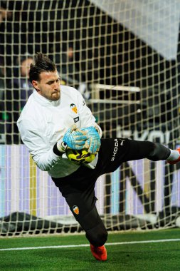 Stole Dimitrievski seen during LaLiga EA Sports game between teams of Valencia CF and Real Madrid CF (Maciej Rogowski/Ball Raw Images)