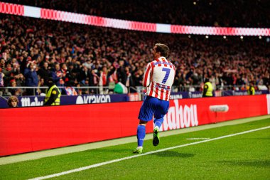 Antoine Griezmann, Atletico de Madrid ve FC Barcelona (Maciej Rogowski / Ball Raw Images) takımları arasında oynanan Copa Del Rey yarı final maçında attığı golü kutlarken görüldü.)