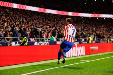 Antoine Griezmann, Atletico de Madrid ve FC Barcelona (Maciej Rogowski / Ball Raw Images) takımları arasında oynanan Copa Del Rey yarı final maçında attığı golü kutlarken görüldü.)