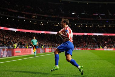 Antoine Griezmann, Atletico de Madrid ve FC Barcelona (Maciej Rogowski / Ball Raw Images) takımları arasında oynanan Copa Del Rey yarı final maçında attığı golü kutlarken görüldü.)