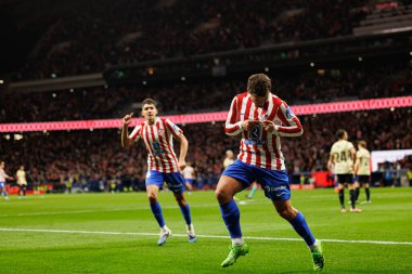 Antoine Griezmann, Atletico de Madrid ve FC Barcelona (Maciej Rogowski / Ball Raw Images) takımları arasında oynanan Copa Del Rey yarı final maçında attığı golü kutlarken görüldü.)