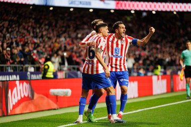 Antoine Griezmann ve Atletico oyuncuları Copa Del Rey yarı final maçında Atletico de Madrid ve FC Barcelona (Maciej Rogowski / Ball Raw Images) takımları arasında gol attıktan sonra kutlama yaparken görüldü.)