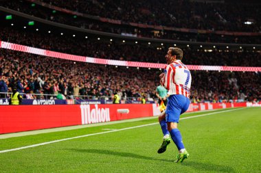 Antoine Griezmann, Atletico de Madrid ve FC Barcelona (Maciej Rogowski / Ball Raw Images) takımları arasında oynanan Copa Del Rey yarı final maçında attığı golü kutlarken görüldü.)