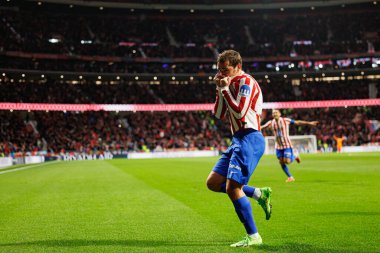 Antoine Griezmann, Atletico de Madrid ve FC Barcelona (Maciej Rogowski / Ball Raw Images) takımları arasında oynanan Copa Del Rey yarı final maçında attığı golü kutlarken görüldü.)