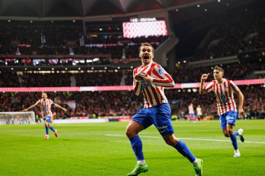 Antoine Griezmann, Atletico de Madrid ve FC Barcelona (Maciej Rogowski / Ball Raw Images) takımları arasında oynanan Copa Del Rey yarı final maçında attığı golü kutlarken görüldü.)