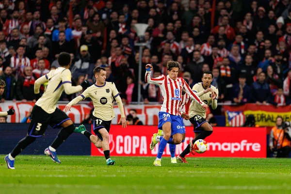 Marc Casado ve Giuliano Simeone, Copa Del Rey yarı final maçında Atletico de Madrid ve FC Barcelona (Maciej Rogowski / Ball Raw Images) takımları arasında görüldü.)