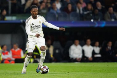 Şampiyonlar Ligi sırasında Real Madrid CF ve SL Benfica (Maciej Rogowski / Ball Raw Images) takımları arasında oynanan maçta Eduardo Camavinga görüldü.)