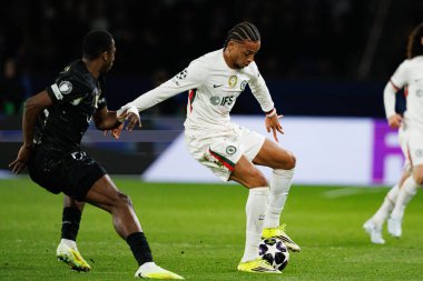 Joao Pedro, Paris Saint-Germain Futbol Kulübü ve Chelsea FC (Maciej Rogowski / Ball Raw Images) takımları arasında oynanan 16.)