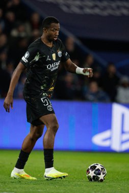 Willian Pacho, Paris Saint-Germain Futbol Kulübü ve Chelsea FC (Maciej Rogowski / Ball Raw Images) takımları arasında oynanan 16.)