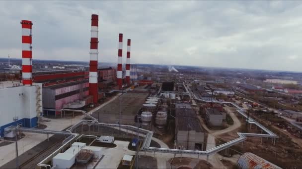 Planta de petróleo em Rússia — Vídeo de Stock