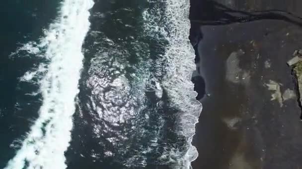 バリの黒砂ビーチ — ストック動画