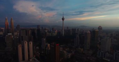 Kuala lumpur şehrinin havadan görünüşü