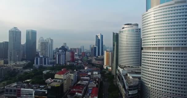 Kuala lumpur şehrinin havadan görünüşü — Stok video