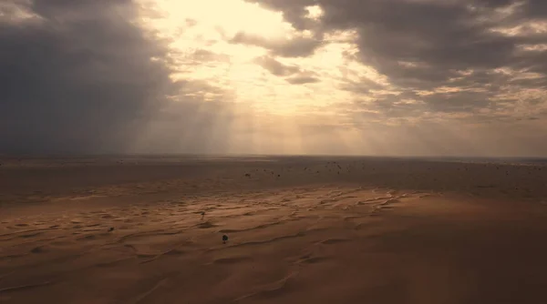 Deserto do Norte de África, barkhans arenosos — Fotografia de Stock