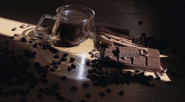 A cup of hot aromatic coffee on the table. — Stock Photo, Image