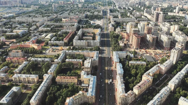 Aerial view of the center of a typical European city with high-rise buildings — Stock Photo, Image