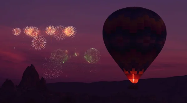 Globo grande con fuego ardiente se eleva volando en el valle —  Fotos de Stock