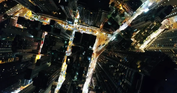 ΑΕΡΟΔΡΟΜΙΟ Γυμνά μάτια θέα από drone της πόλης του Χονγκ Κονγκ τη νύχτα — Φωτογραφία Αρχείου