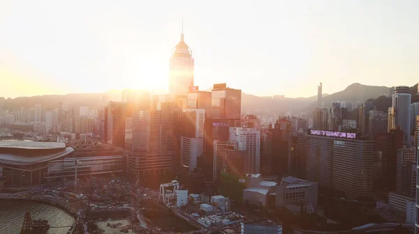 Αεροφωτογραφία της πόλης του Χονγκ Κονγκ νωρίς το πρωί. — Φωτογραφία Αρχείου