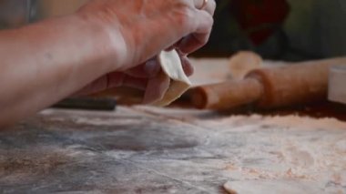 Ev yemeği, börek.