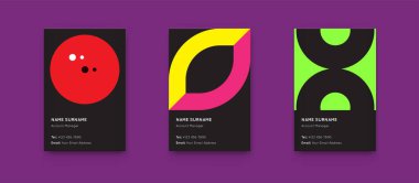 Vektör Asgari Biçim Grafikleri. Geometrik desenli dikey kartlar ayarlandı. Üstünlük.