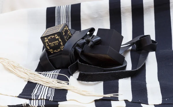 Tefillin'i ve şalıma. Metin-Tefillin'i İsrail