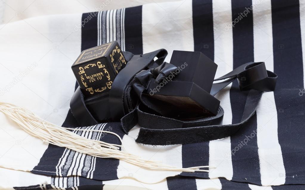 Tefillin and tallit . Texttefillin Israel — Stock Photo © natushm