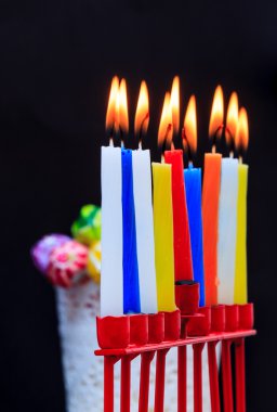 renkli Menorah Hanuka