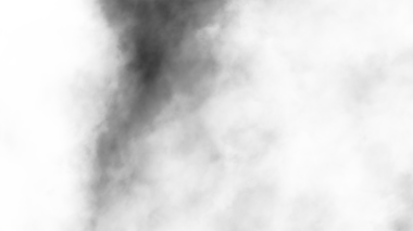 Şeffaf arkaplanda sis var. Mavi dumanlı sis dokusu. Soyut Bulut. Sisli sis resmi örtüyor