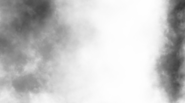 Şeffaf arkaplanda sis var. Mavi dumanlı sis dokusu. Soyut Bulut. Sisli sis resmi örtüyor