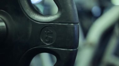 Ağırlık güzel kare, spor salonu ve egzersiz makineleri