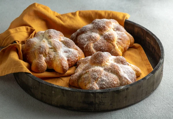 Geleneksel Ölü Pan de Muerto Meksika Ekmeği. — Stok fotoğraf