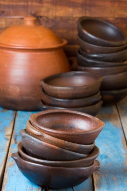 Kil yemekleri ahşap eski arka plan üzerinde