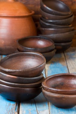 Kil yemekleri ahşap eski arka plan üzerinde