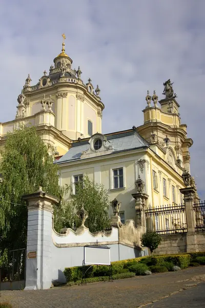 Церковь в Леополе — стоковое фото