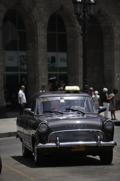 Carros antigos de Cuba . — Fotografia de Stock