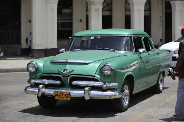 Viejos coches de Cuba . — Foto de Stock