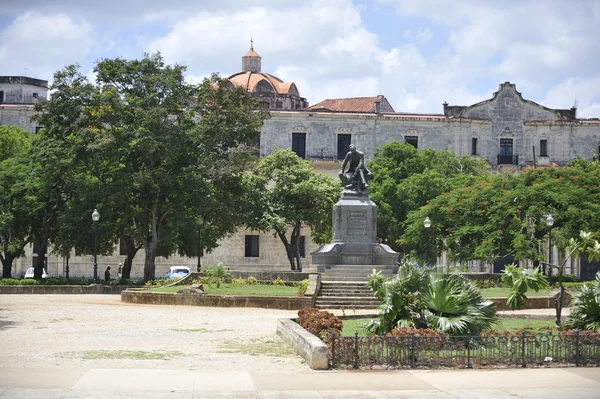 Régi Havanna építészet Kubában. — Stock Fotó