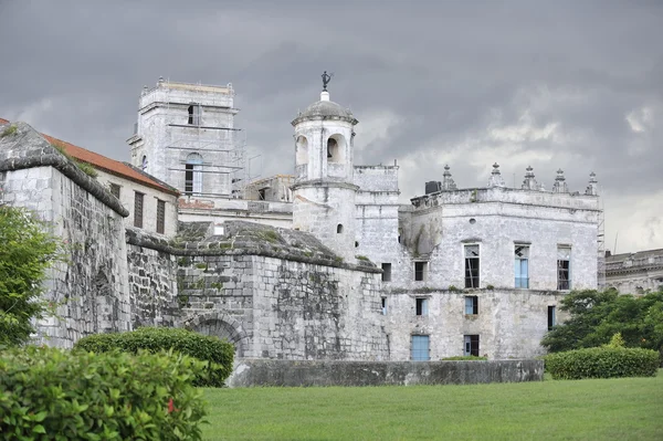 Oud Havana architectuur in Cuba. — Stockfoto