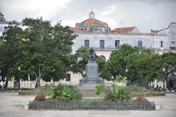 Παλιά Αβάνα αρχιτεκτονική στην Κούβα. — Φωτογραφία Αρχείου