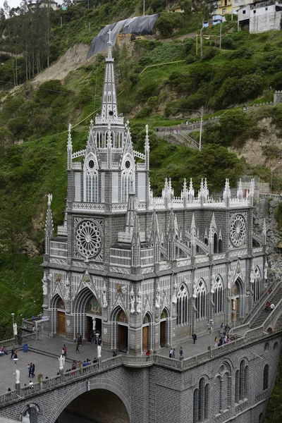 Las Lajas - gotische kerk in Colombia. — Stockfoto