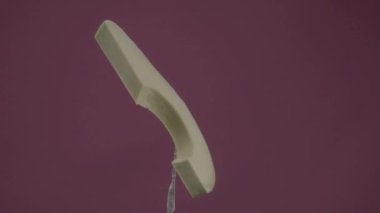 Avokado renk anahtarı için fuşya ekran üzerinde döngü ile döner