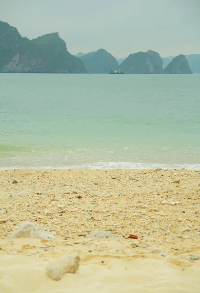 Playa de arena blanca y agua turquesa — Foto de Stock