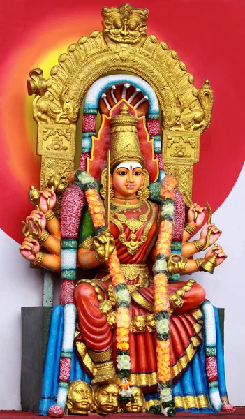 Hinduiska gudinnan Amman staty — Stockfoto