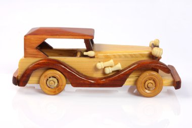 Hint el yapımı ahşap araba