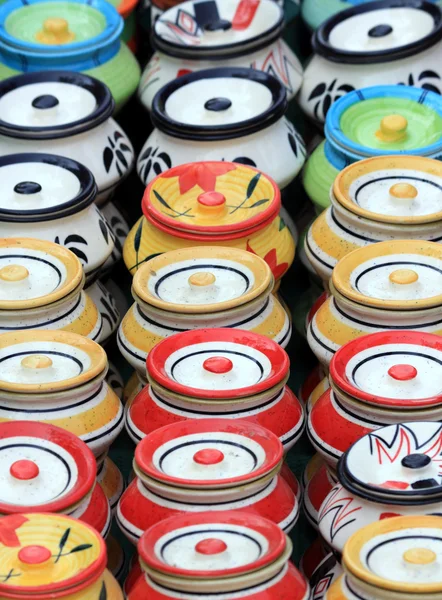 Coloridos cuencos de cerámica india — Foto de Stock